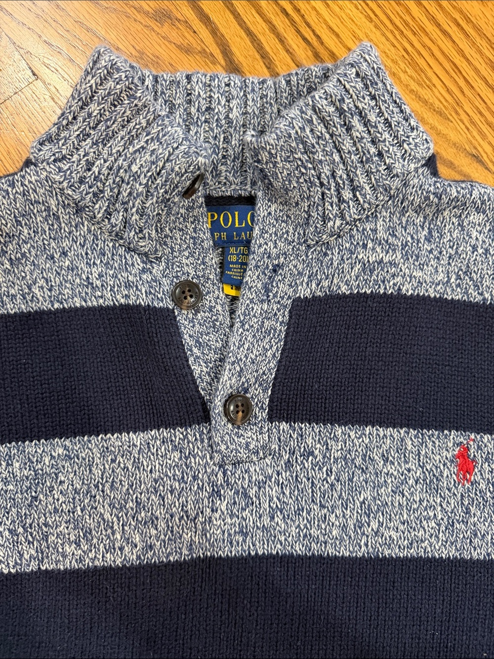 Boy’s Ralph Lauren Quarter Zip Sweater. Size XL. Like New Condition. - Picture 4 of 12